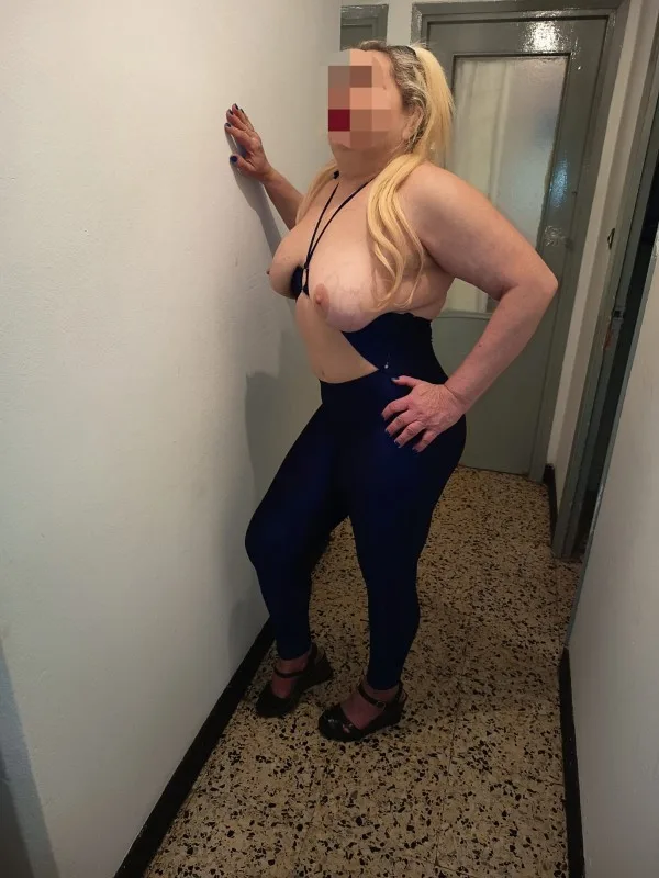 Andreza, mujer en Carballo — foto 2