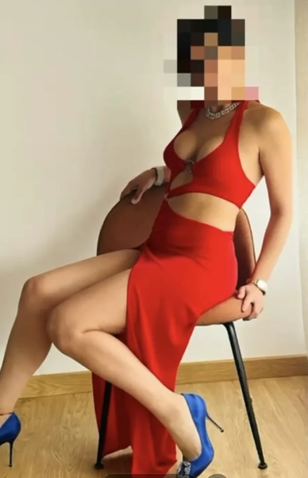 Elsa, mujer en Calafell — foto 5