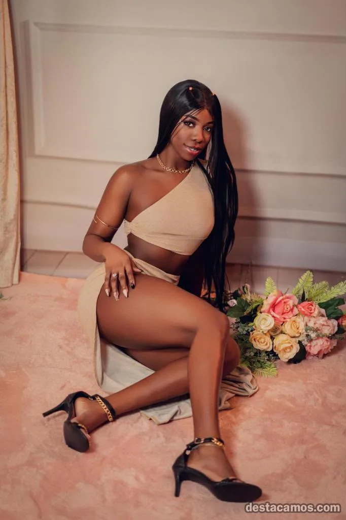 Naomi, mujer en Salou — foto 3