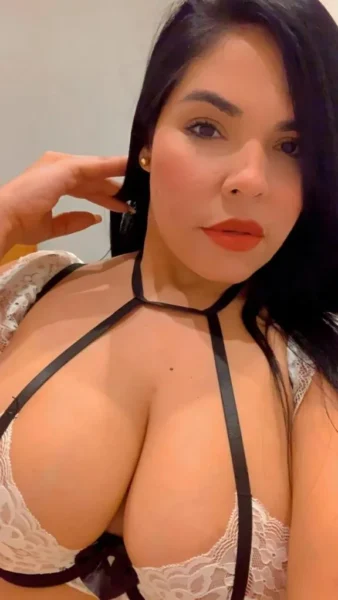 Sabrina Hot