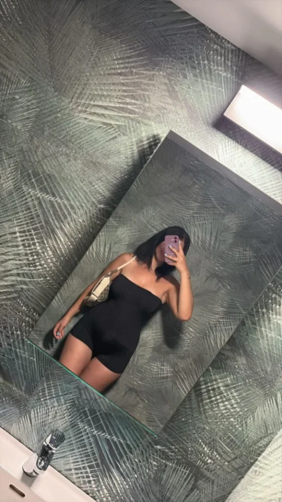 Sam Lesueur, mujer en Sevilla — foto 3