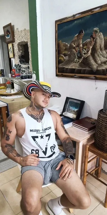 Ángel Óscar, hombre en Las Palmas de Gran Canaria — foto 5