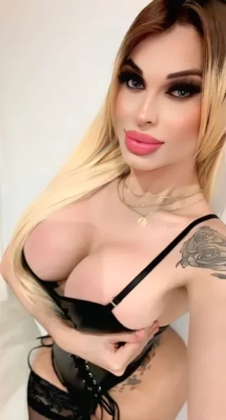 Angela Ts