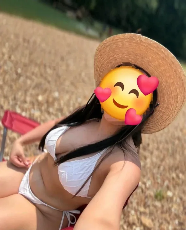 Angelica, mujer en Plasencia