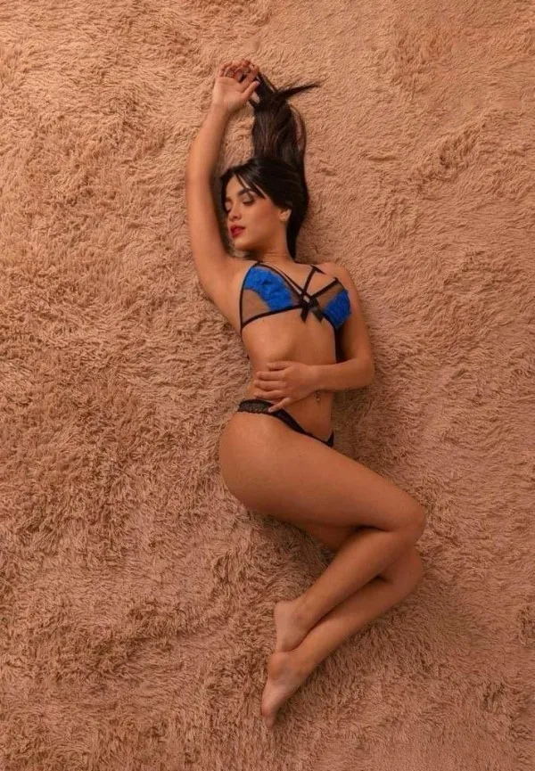 Azul, mujer en Ciutat Vella