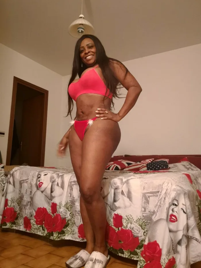 Camila, mujer en Irún — foto 3