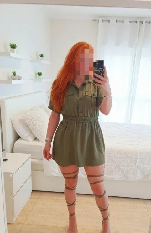 Daniela, mujer en Boiro — foto 3