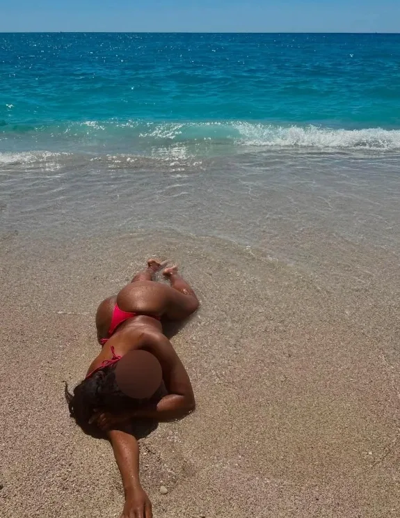 Elaia, mujer en Irún — foto 2