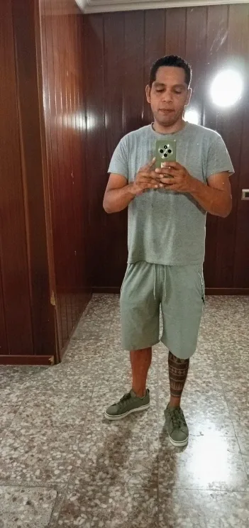 Eleazar Florian, hombre en Burriana — foto 2
