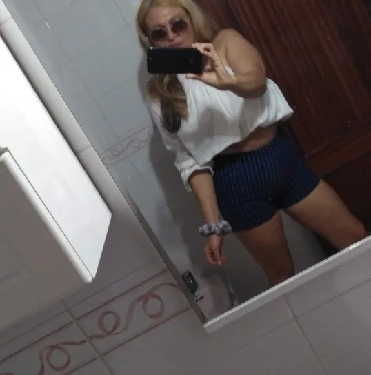 Elena De Hermos