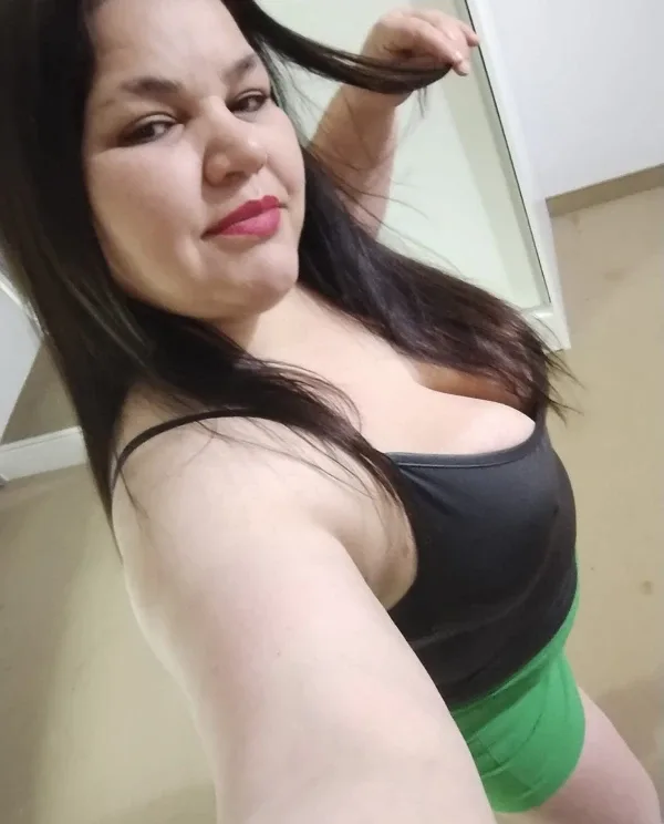 Grecia Queens, webcam chat or videocall — photo 4