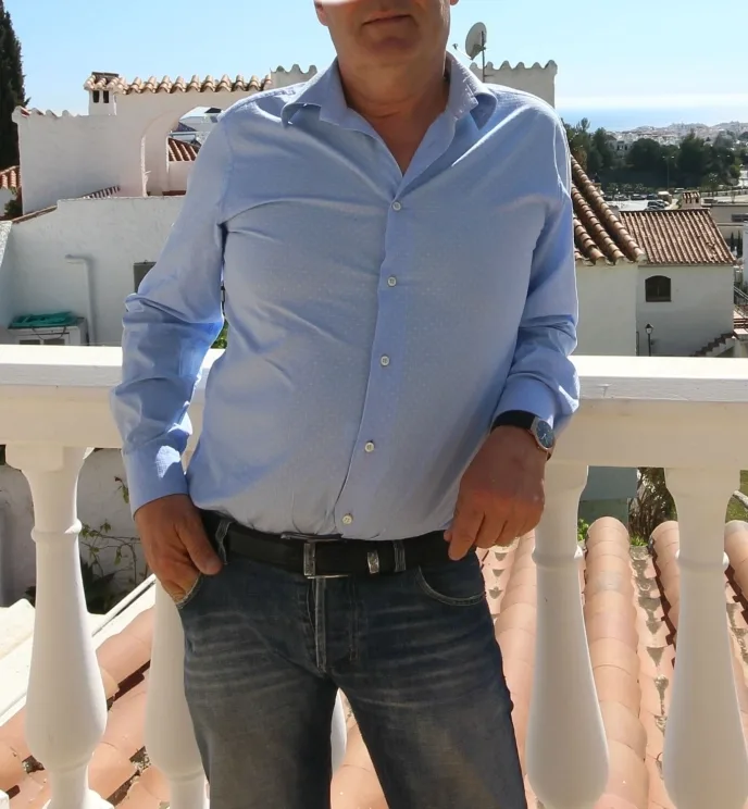 Hotback52, man in Nerja