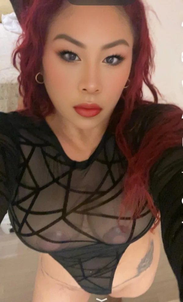Karen, mujer en Vic — foto 4