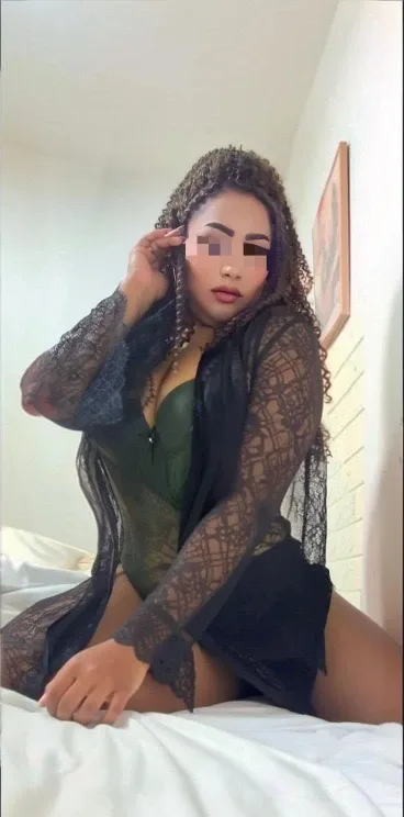 Karina, mujer en Salou