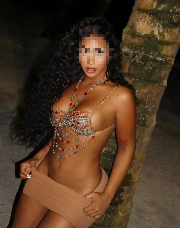Karol, mujer en Pineda de Mar — foto 3