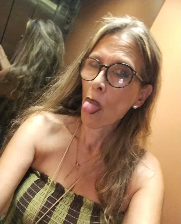 Lady Luna, webcam chat or videocall — photo 3