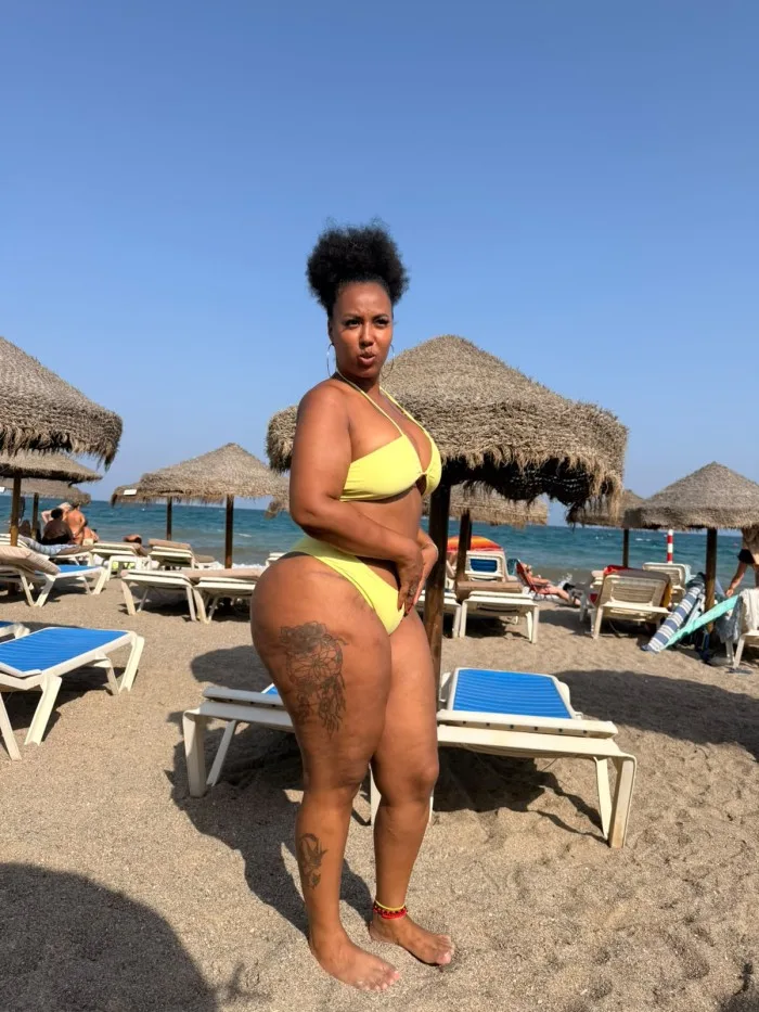 Luna, woman in Ibiza