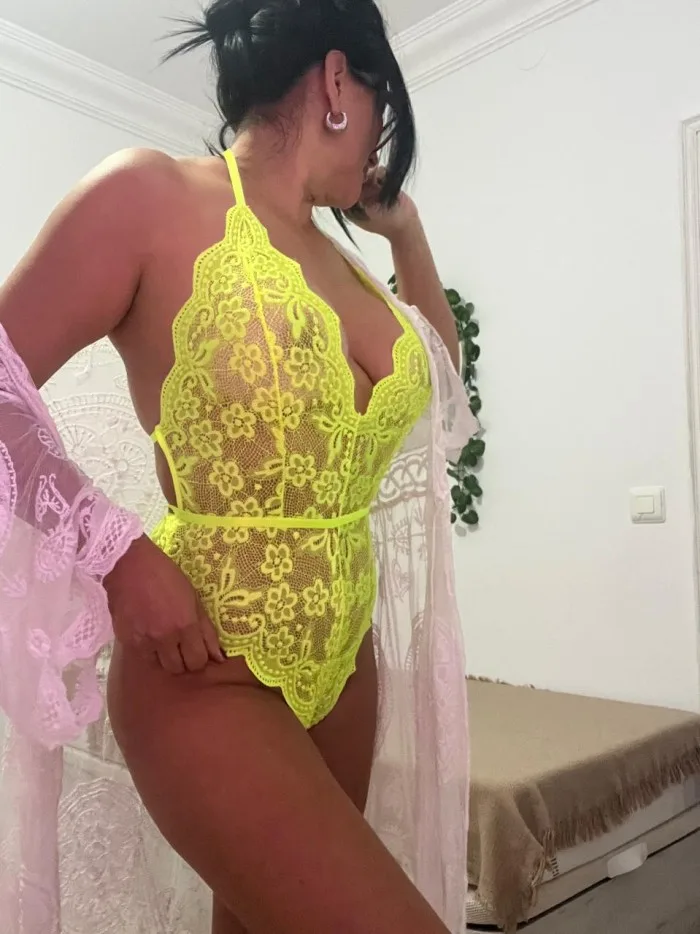 Luna, mujer en Mahón