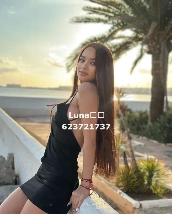 Luna, woman in Sagunto — photo 5