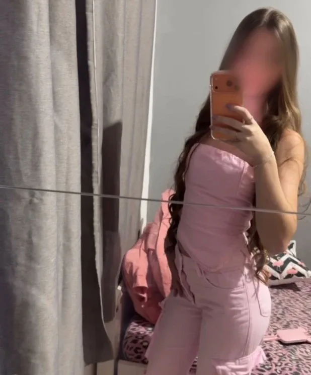 Mili, webcam chat or videocall — photo 3