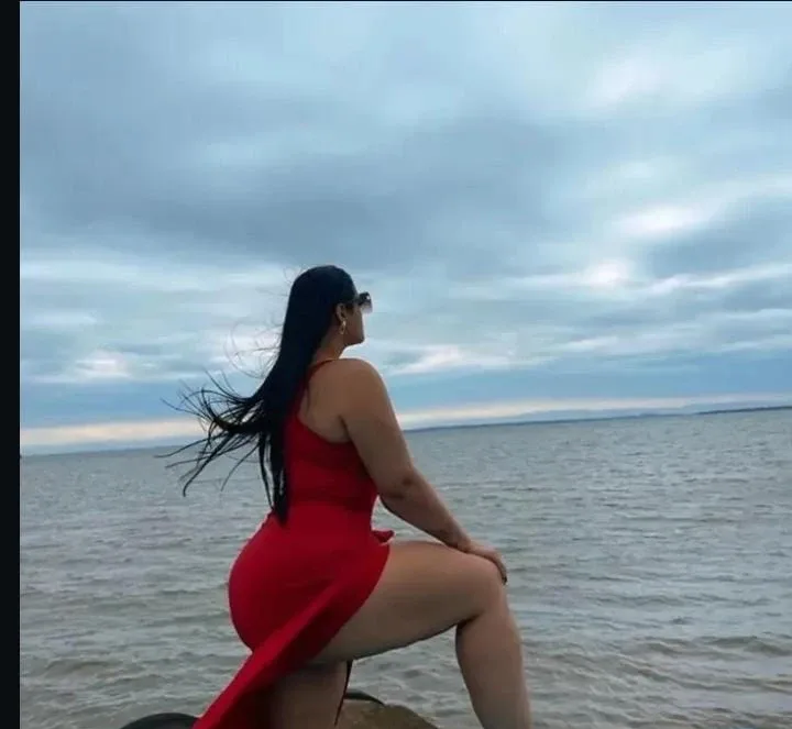 Nahomi, mujer en Villagarcía de Arosa — foto 3