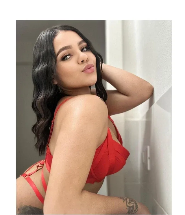 Nicol, mujer en Torrevieja