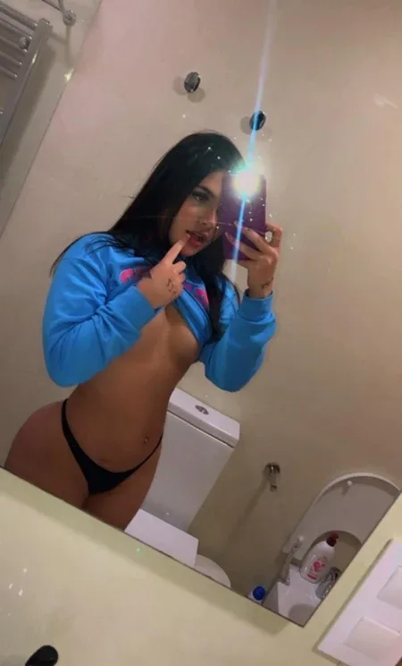 Oriana, mujer en Zaragoza