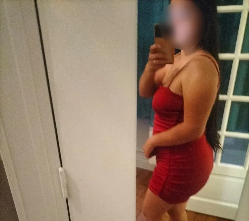 Pamela Y Romi, mujer en Fuengirola
