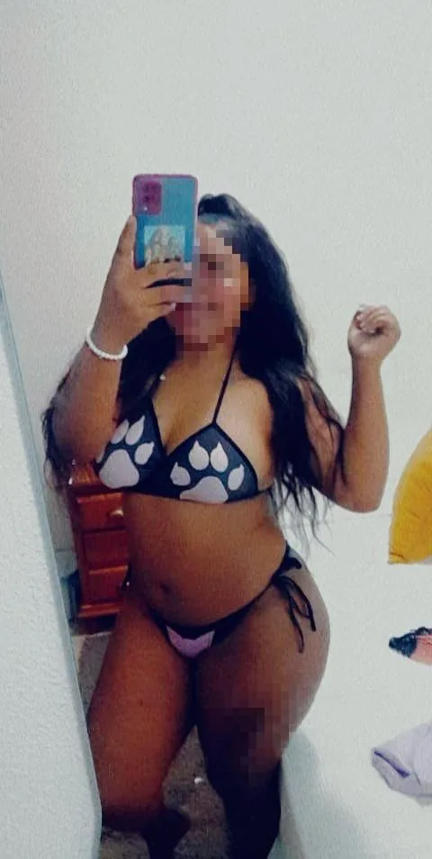 Paola, woman in Monzón