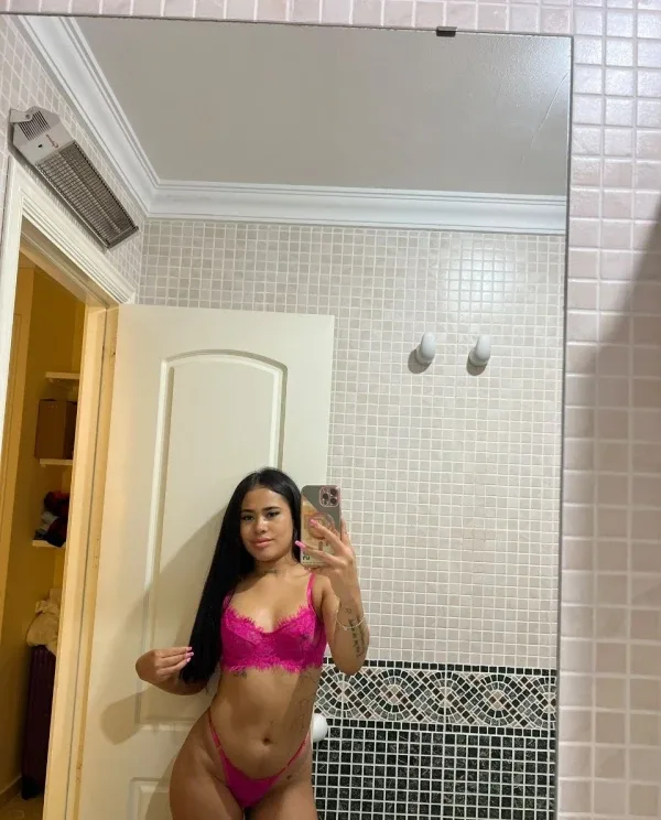 Valeria, mujer en Sueca — foto 3