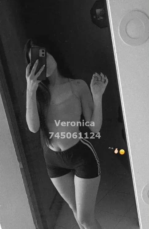 Veronica, webcam chat or videocall — photo 4