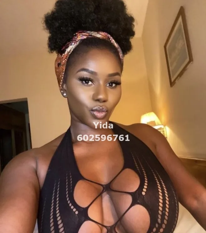 Yida, webcam chat or videocall — photo 2