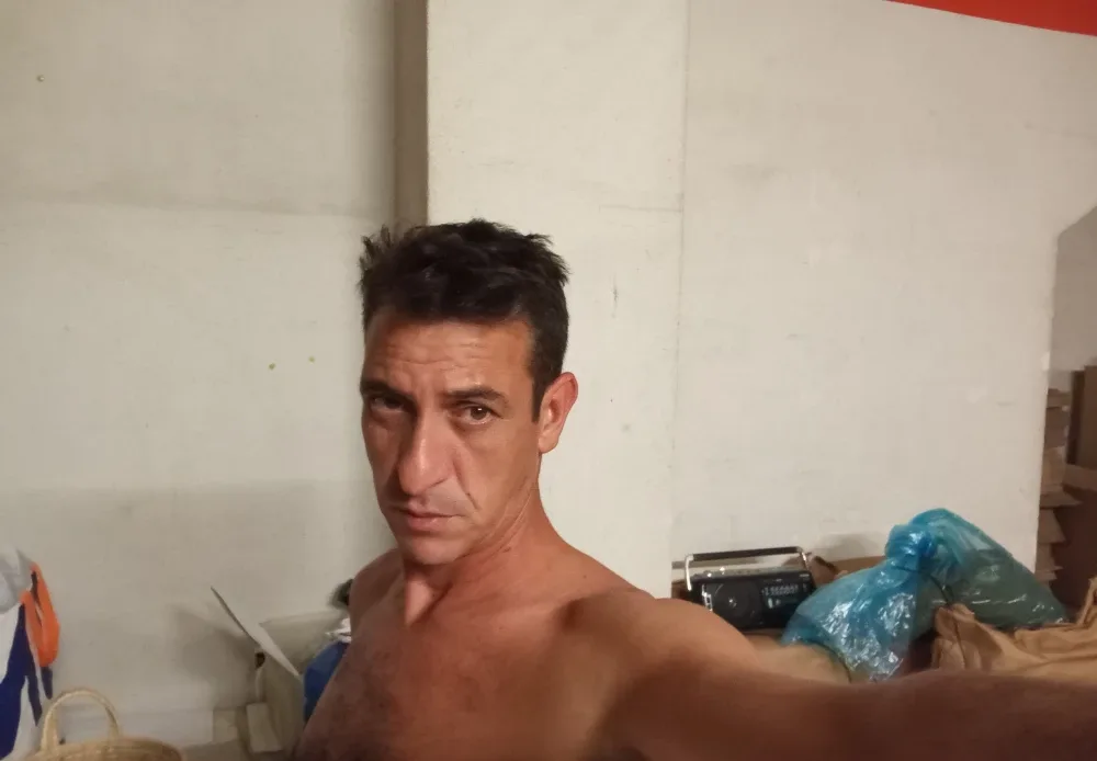 Juan, hombre en Elda