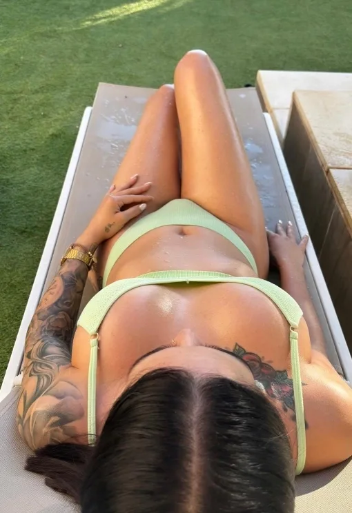 Luciana, mujer en León — foto 3