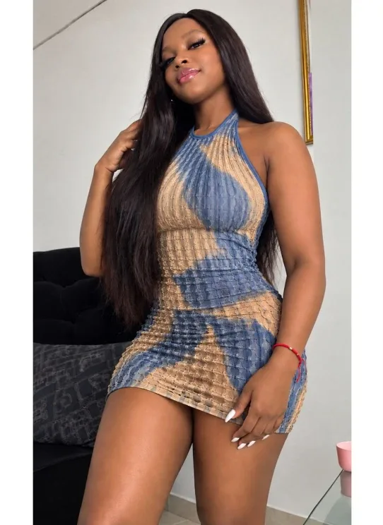 Peyton, mujer en Valladolid