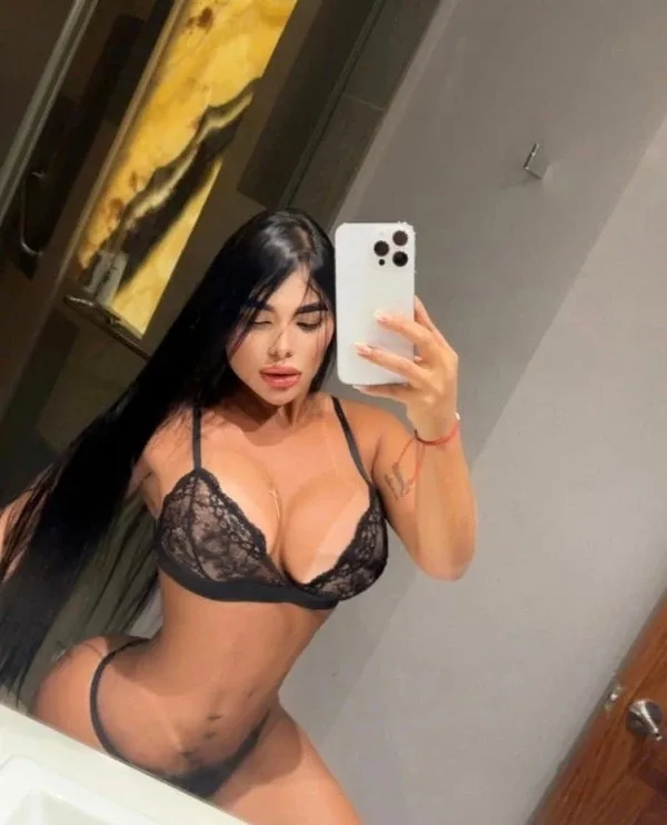 Tokio, mujer en Las Palmas de Gran Canaria — foto 3